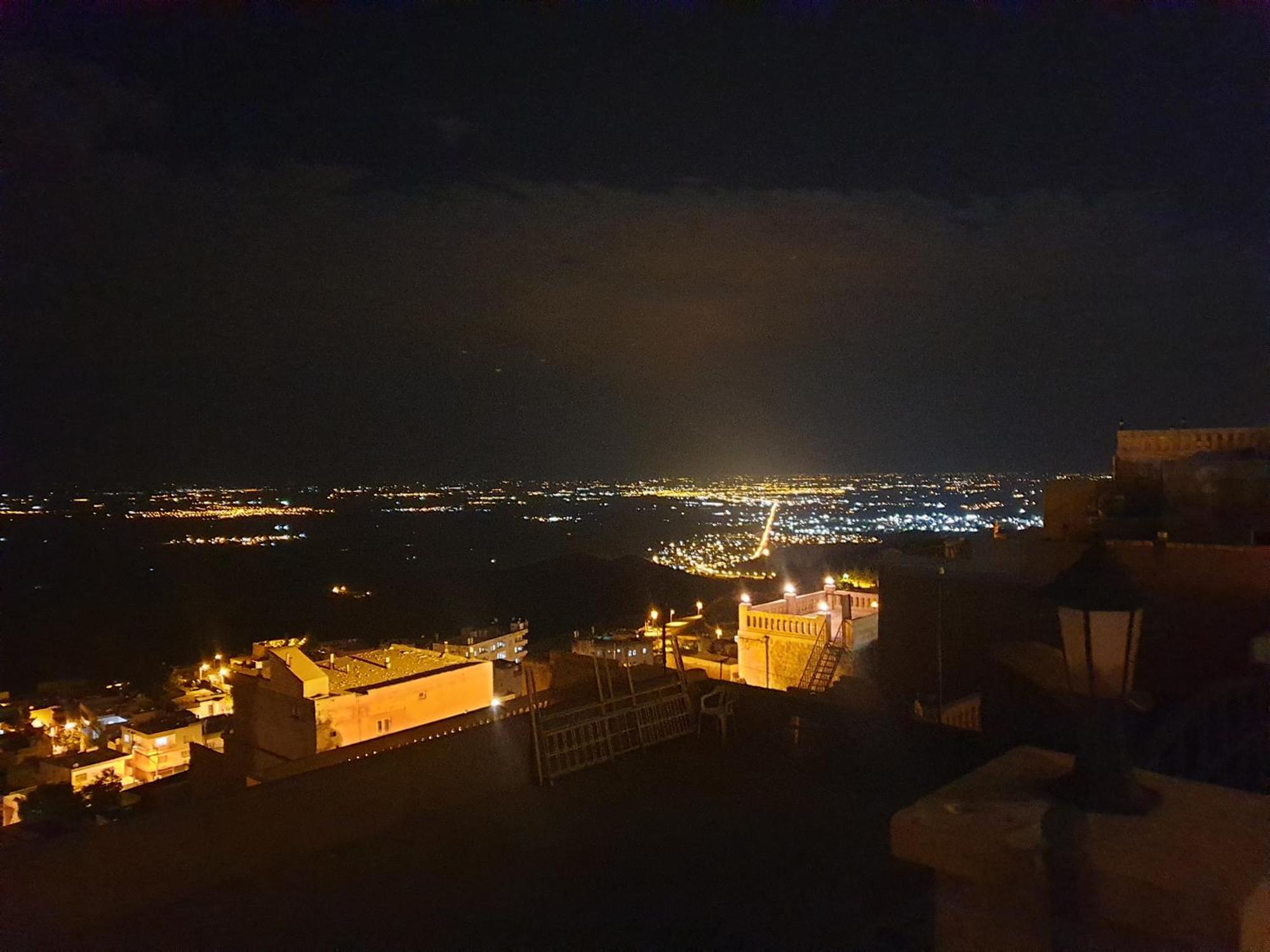 Mardin Tarihi Ulu Cami Yani, Tarihi Konak Eksteriør bilde